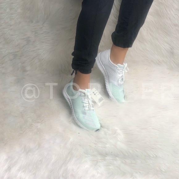 Adidas Women’s Shoes - Picture 3 of 8